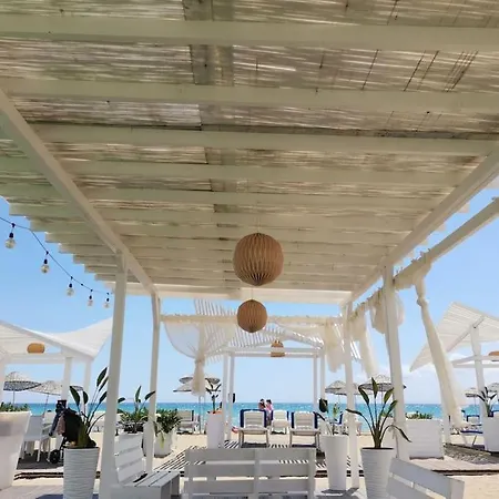 Four Seasons Life 1, With 3 Bedrooms Apartman *