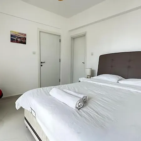 2 спальные на берегу моря аквапарк Apartment Trikomo