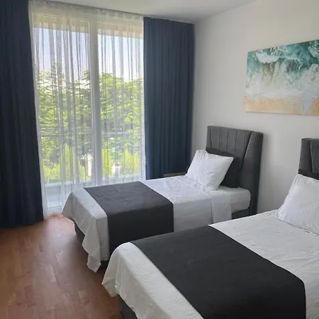 Apartment Four Seasons Life 1, With 3 Bedrooms *