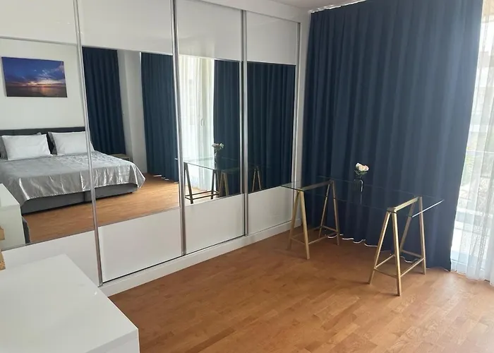 Four Seasons Life 1, With 3 Bedrooms Lägenhet